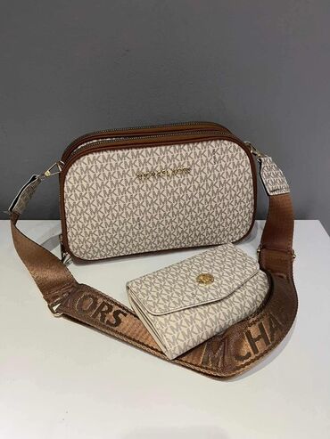 Torbe: ✅Torbe replike - Više modela: kompaktnа crossbody torba sa prednjim — 17