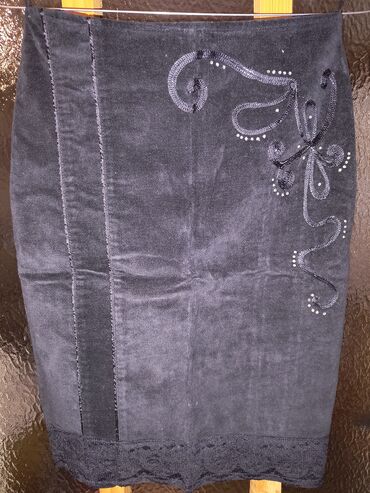 p. s prsluci: S (EU 36), Midi, color - Black
