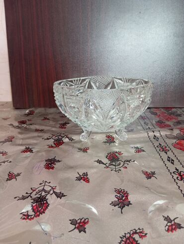 Digər dəstlər və servizlər: Kəsma naxışlı şüşə qab dəsti - 2 ədəd dərin şirniyyat/meyvə qabı – — 5
