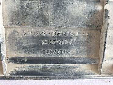 200: Накладка на задний бампер Toyota Land Cruiser 200. Оригинал, б/у. Под — 2