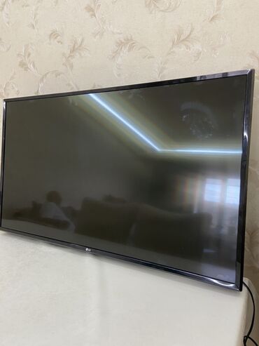 Televizor LG Led