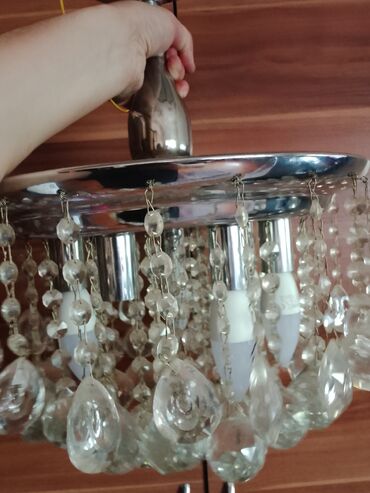 кольцевая лампа баку: Lustur normal vəziyyətdə üstündə lampalarıda var