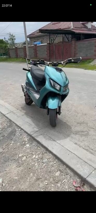 Скутеры: Скутер M8, 150 куб. см, Бензин, Б/у