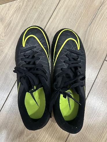 Футбольные бутсы Nike (черные с неоново‑желтыми элементами) Размер