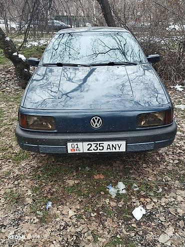 Volkswagen Passat: 1989 г., 1.8 л, Механика, Бензин, Седан