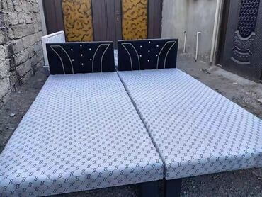 Pastel dəstləri: Təzə çarpayılar. 1 nəfərlik çarpayılar 60manat. 2 nəfərlik taxt — 12