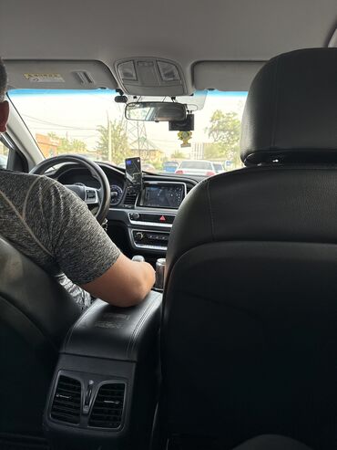 ежедневная зарплата: Талап кылынат Автокурьер Толук жумуш күнү, Беш күндүк, Эркек