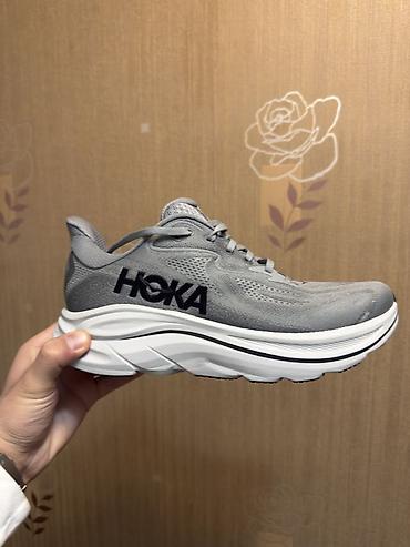 качан: Эркектердин кроссовкасы, 43, Hoka, Жаңы, түсү - Боз, Өзү алып кетүү, Акылуу жеткирүү — 1