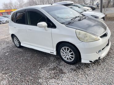 Honda: Honda Fit: 2004 г., 1.3 л, Вариатор, Бензин, Хэтчбэк — 5