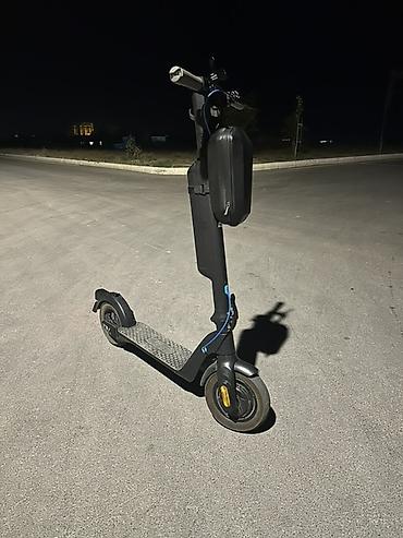 scooter 30 kmh: Elektrikli skuter – şəhərdaxili rahat və səmərəli hərəkət üçün — 1