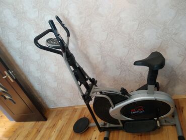 Стаканы: Veloxizək həm də velotrenajordur az istifadə olunub hər şeyi işləyir