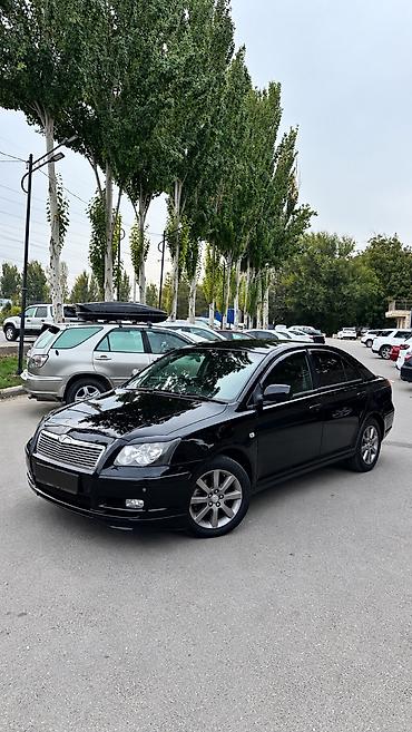Toyota Avensis: 2004 г., 2.4 л, Автомат, Бензин, Седан