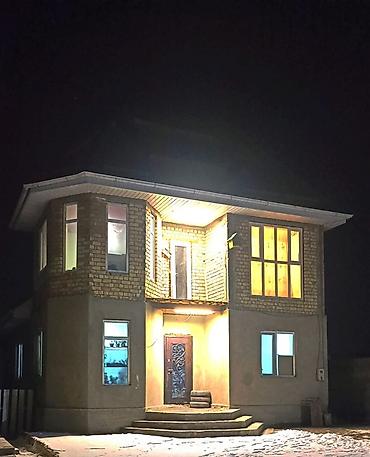 Продажа коттеджей и домов: Просторный двухэтажный дом из кирпича с эркерами и большим панорамным — 3