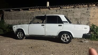 автомобиль ваз лада: ВАЗ (ЛАДА) 2105: 2004 г., 1.7 л, Механика, Бензин, Седан