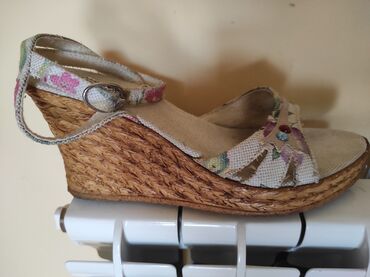 sandale bata: Sandals, 38