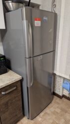 бу бытовая техника: Муздаткыч Hitachi, Колдонулган, Эки камералуу