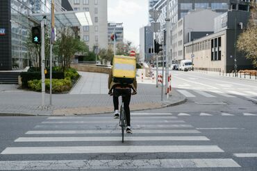 работа бишкек доставка: Талап кылынат Велокурьер, Мото курьер, Самокат менен Кошумча акча табуу, Ийкемдүү график, Расмий жумушка орноштуруу, 18 жаштан жогору