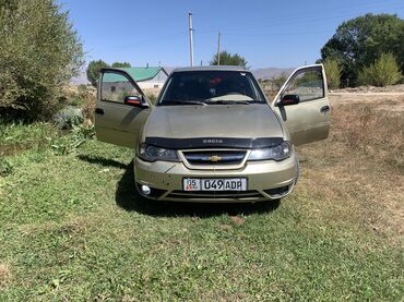 Daewoo: Daewoo Nexia: 2010 г., 1.5 л, Механика, Бензин, Седан — 1