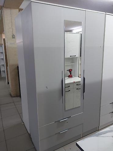 Шифоньеры, шкафы для одежды: Трёхдверный шкаф-/распашной для одежды - Габариты: ориентировочно — 23