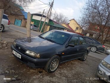 машину: Nissan Primera: 1991 г., 2 л, Механика, Бензин, Седан