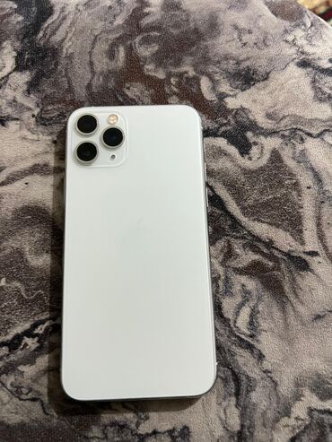 Apple iPhone: IPhone 11 Pro, Б/у, 256 ГБ, Чехол, 78 % — 2