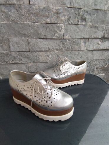 Oksfordice: Oksfordice, 40 — 2