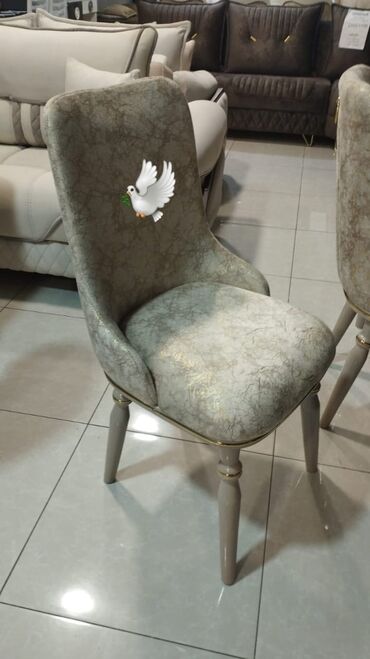 TV altlığı: Stul yeni rəng seçimi var