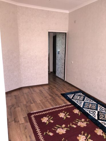 квартира сдаётся токмок: 2 комнаты, 60 м², Индивидуалка, 2 этаж, Косметический ремонт