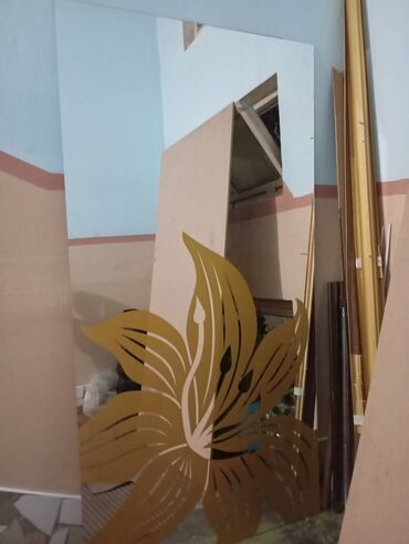 зеркала субару легаси: Продаю зеркало с рисунком. 5000 сом