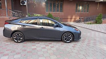 Toyota Prius: 2019 г., 1.8 л, Вариатор, Гибрид, Хетчбек lalafo.kg да — 5 Toyota Prius: 2019 г., 1.8 л, Вариатор, Гибрид, Хетчбек — 5