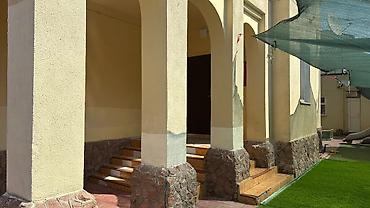 Продажа коттеджей и домов: 🏢 Продаётся коммерческое помещение — 248 м² 📐 Участок — 4,4 сотки — 7