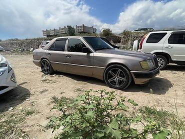 крыло на 124: Mercedes-Benz W124: 1993 г., 2.8 л, Механика, Бензин, Седан — 3