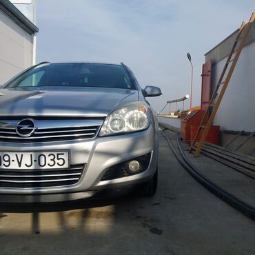 Opel: Salam maşın ela veziyyetdedir maşında 4 teze teker qoyulub akrmiyator — 3