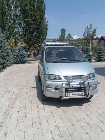 митсуби делика: Mitsubishi Delica: 2005 г., 3 л, Автомат, Газ, Минивэн