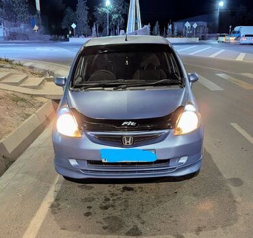 Honda: Honda Fit: 2001 г., 1.3 л, Вариатор, Бензин, Хэтчбэк