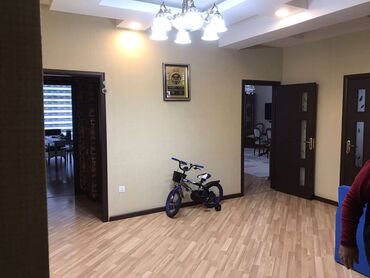 Yeni tikili: 3 otaqlı, Yeni tikili, m. Nəriman Nərimanov, 128 kv. m — 12