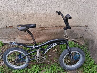 детский велосипед univega dyno 160: Велосипед в хорошем состоянии. за 2000 сом .маленький красный 1000