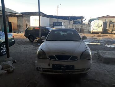 машина продаж спорт: Daewoo Nubira: 2001 г., 1.5 л, Механика, Бензин, Седан