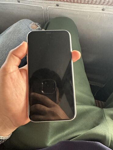 iphone 11 pro kabro: IPhone 11, 64 GB, Ağ, Simsiz şarj, Face ID