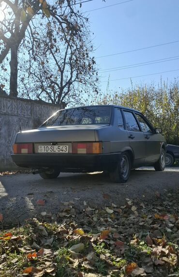 VAZ (LADA): Salam bu maşın satılır ili 92 mator karopka superdi təkərləri dördüdə — 3