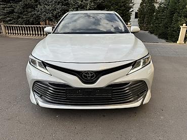 952 2: Toyota Camry: 2019 г., 2.5 л, Автомат, Бензин, Седан — 1