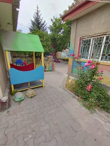 Услуги: Частный детский сад " Зайка-Знайка "набирает детей с 1 г до 6 лет
