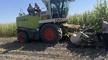 Самоходный кормоуборочный комбайн CLAAS JAGUAR 850 - Тип: самоходный