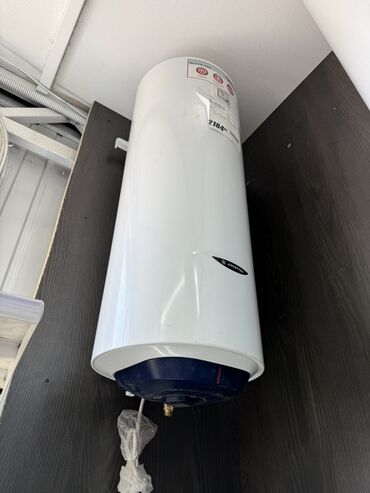 Унитазы: Водонагреватель Ariston Накопительный