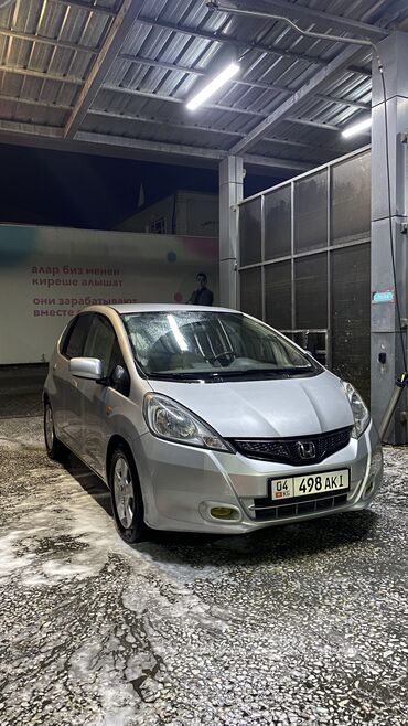 Honda: Honda Fit: 2012 г., 1.3 л, Автомат, Бензин, Хэтчбэк
