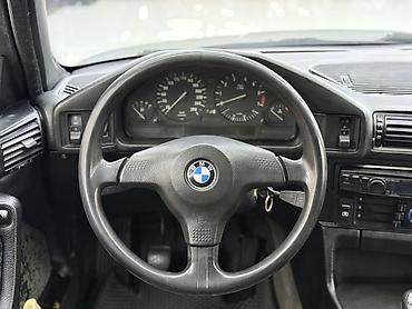 aion gac: BMW 5 series: 1990 г., 2.5 л, Механика, Бензин, Седан — 5