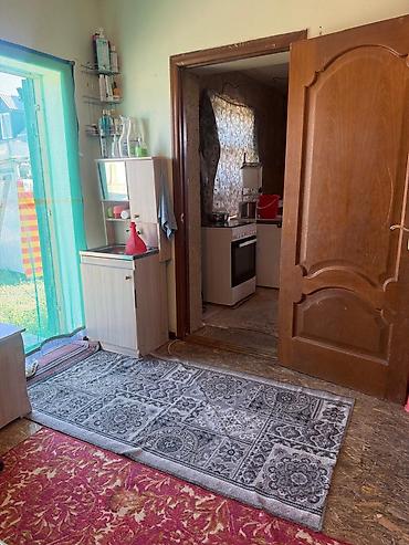 Продажа времянки: 🏠 Продается срочно времянка !!! 📍 Район : Ак-Ордо 3 📐 Площадь : 4 — 9