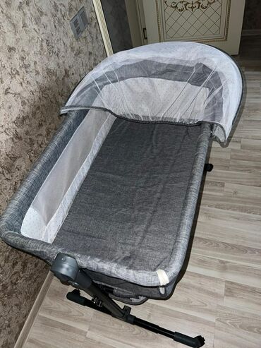 Beşiklər: Oğlan və qız üçün, Dördbucaq, Beşik, Dəst ilə, Matras ilə, Yellənmə mexanizmsiz — 5