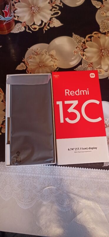 ikinci el telefon redmi: Xiaomi Redmi 13C, 128 ГБ, цвет - Черный, 
 Битый