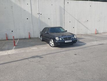 Mercedes-Benz: Mercedes-Benz E-Class: 3.2 l | 2000 il Sedan — 11